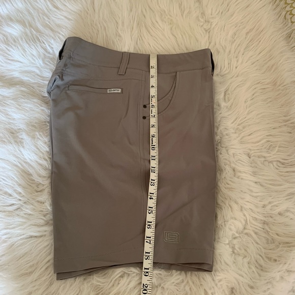 LOFT 8 Solid Short - Picture 3 of 5